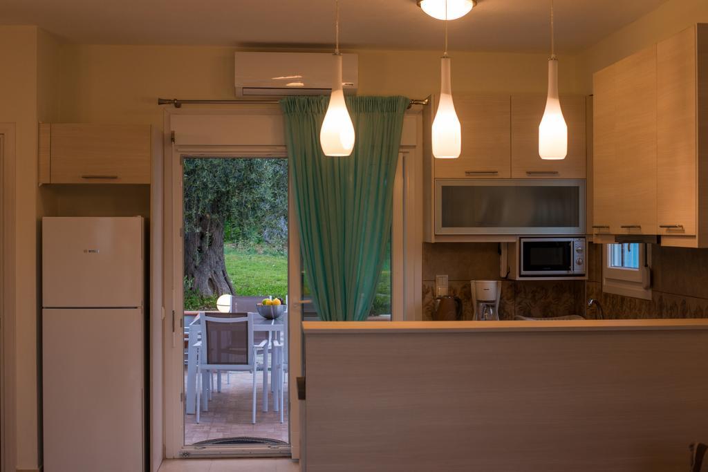 Olive Garden Villas And Apartments Chrysi Ammoudia Luaran gambar