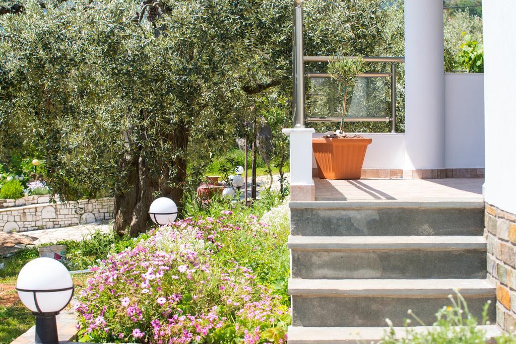 Olive Garden Villas And Apartments Chrysi Ammoudia Luaran gambar